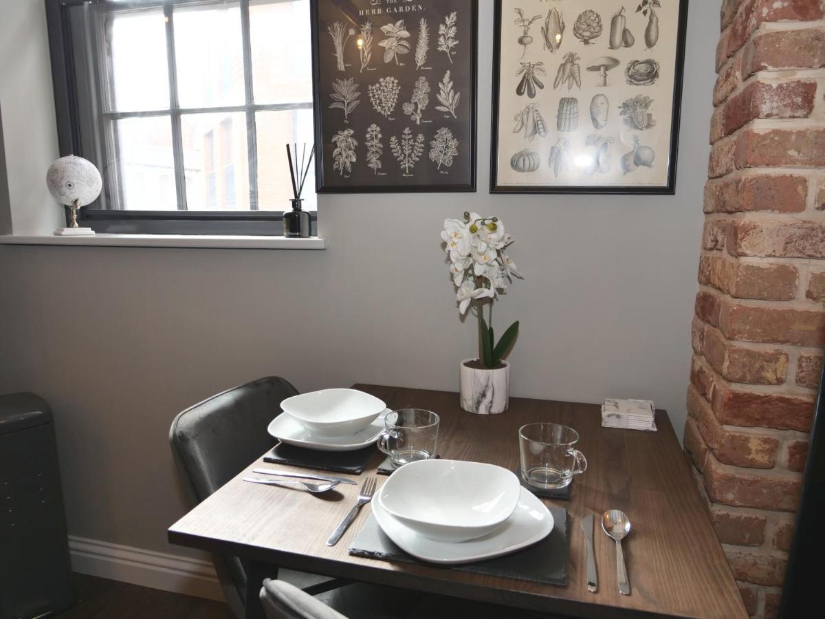 Silver Forge - Luxury 2 Bed - 2x En - Siena - Brand New! Apartment *
