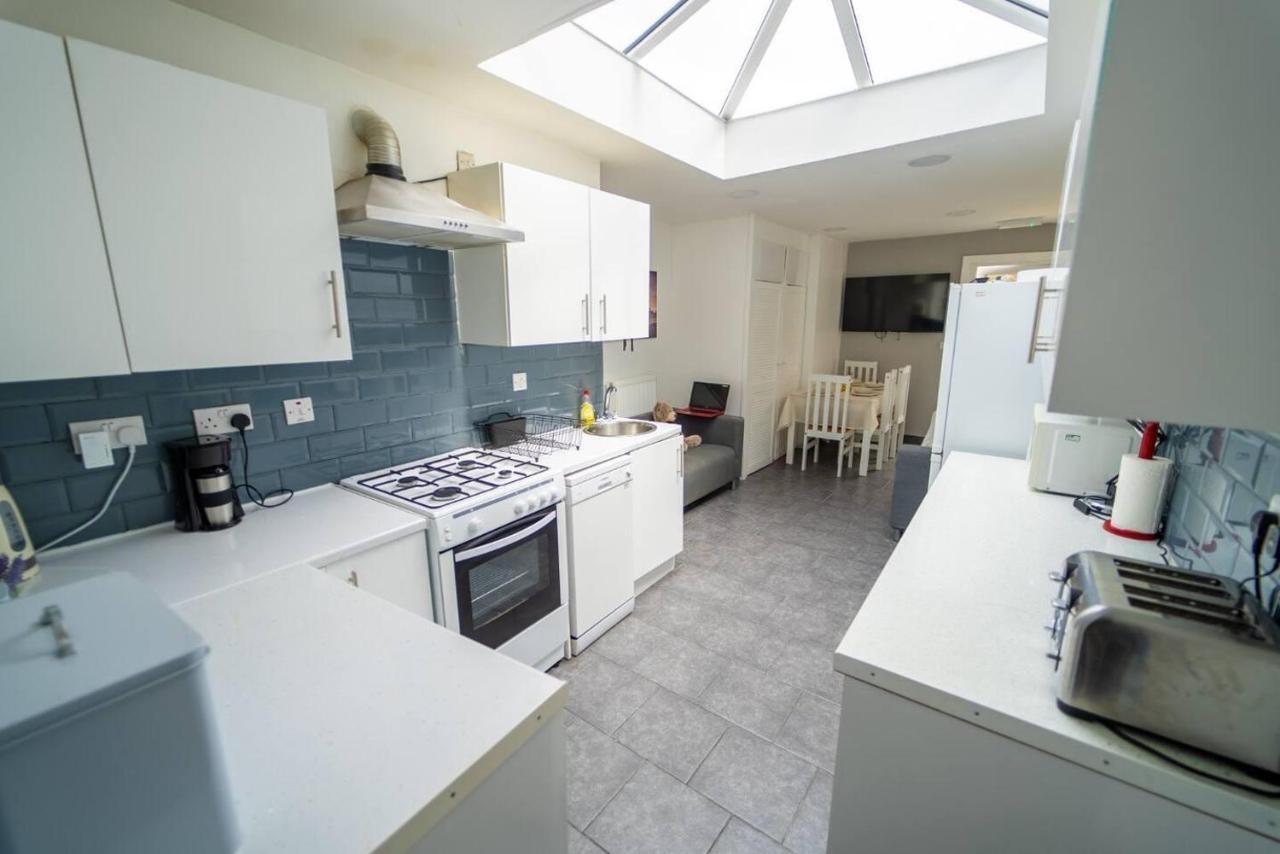 Stylish For Short Term Near The City! *