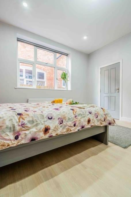 Beautiful Flat With Free Parking