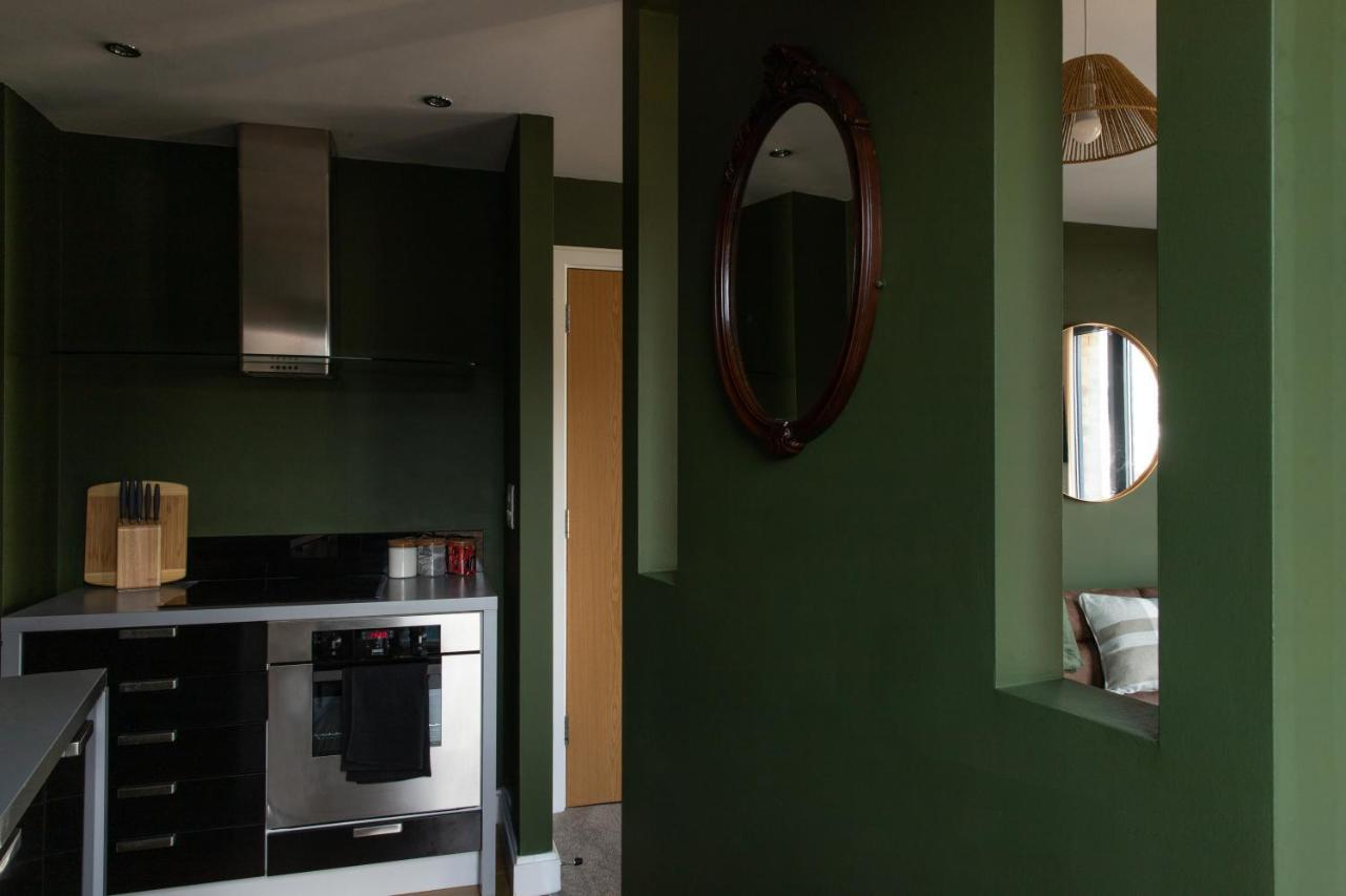 Apartment Stylish Hippodrome Sleeps 6 Birmingham