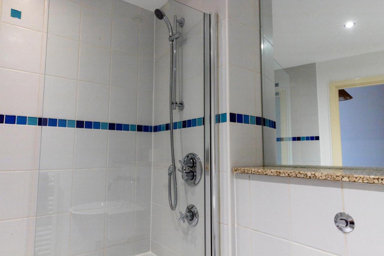 Stylish Hippodrome Sleeps 6 Apartment Birmingham
