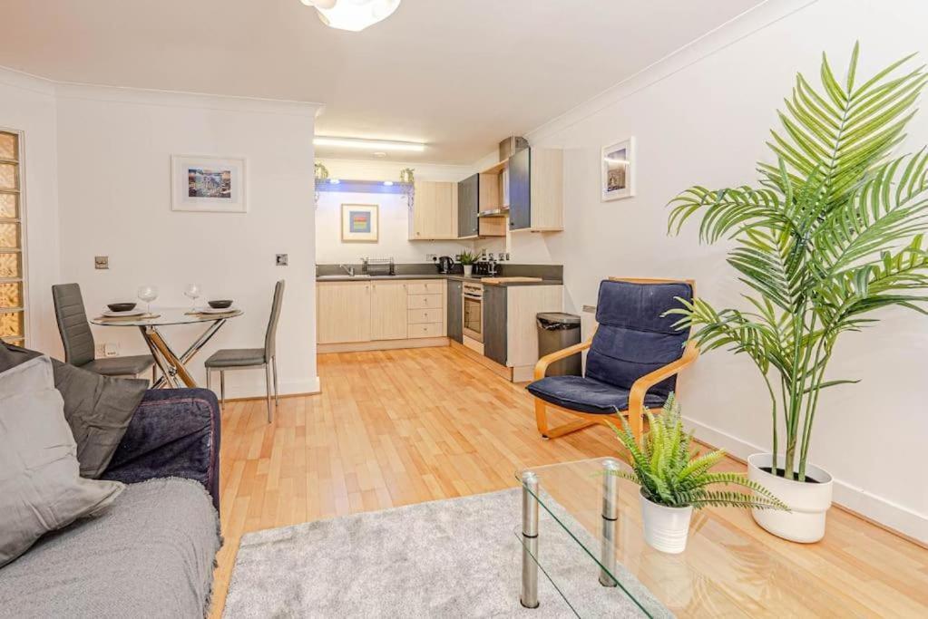 Luxury Modern 1 Bedroom In Centre