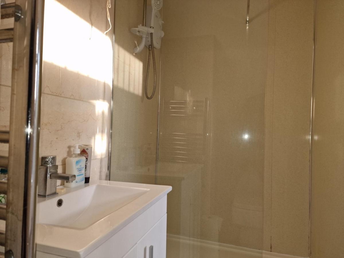 Homestay Living Serviced 6 *