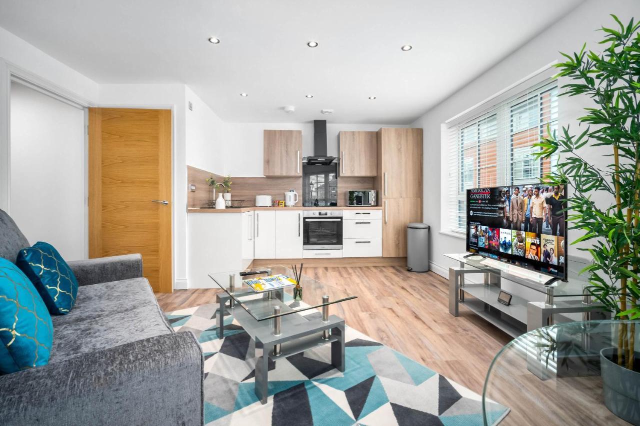 Haus - New Luxury - Centre - Rated *