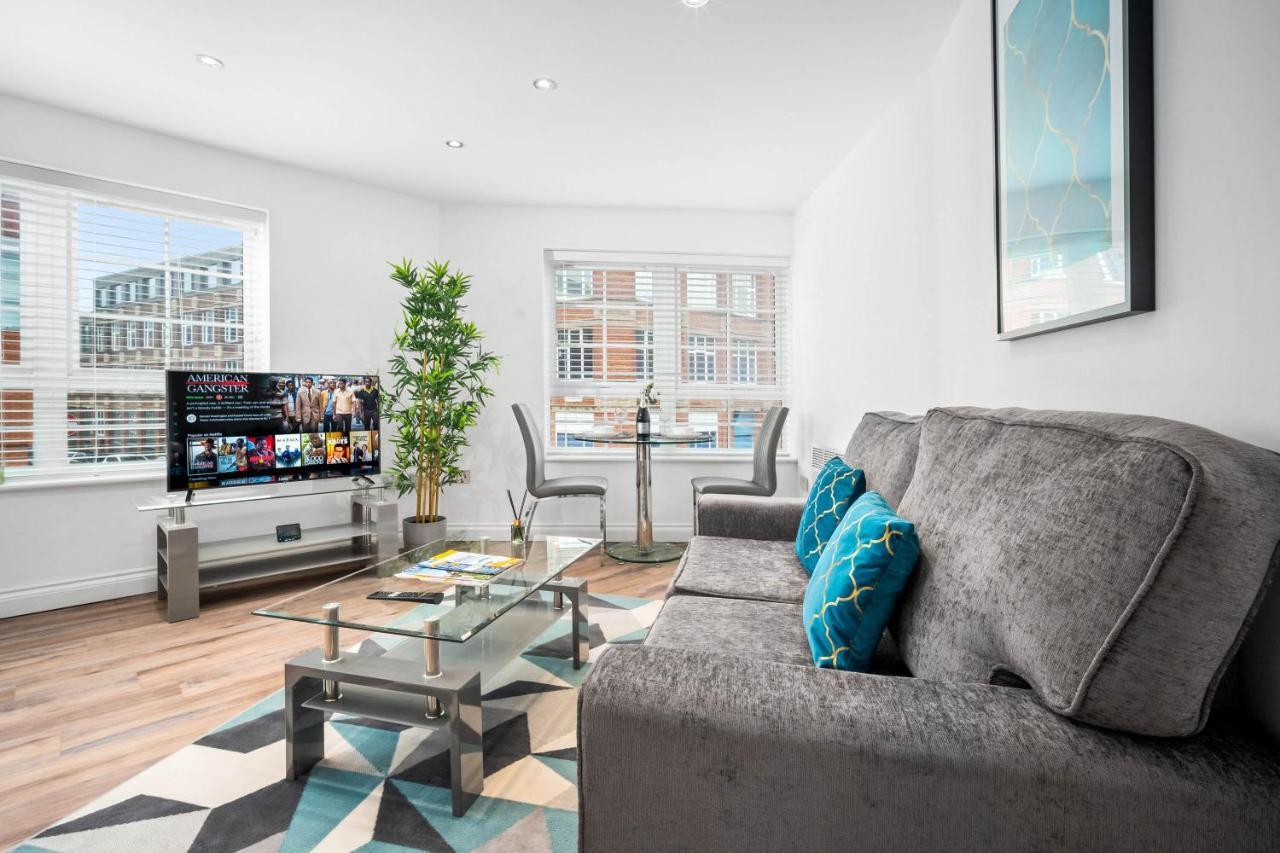 Haus - New Luxury - Centre - Rated *