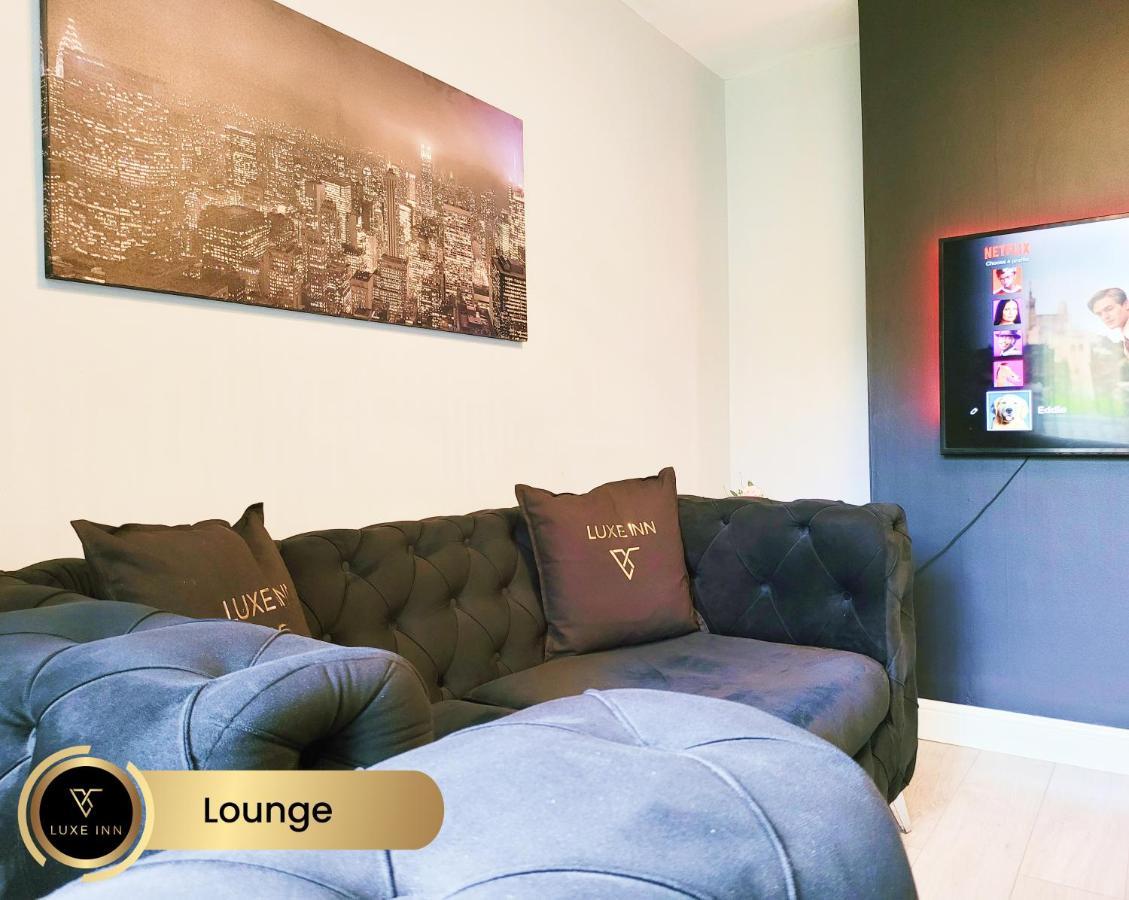 Nr Centre, 5 Bed, Luxe Holiday home Birmingham