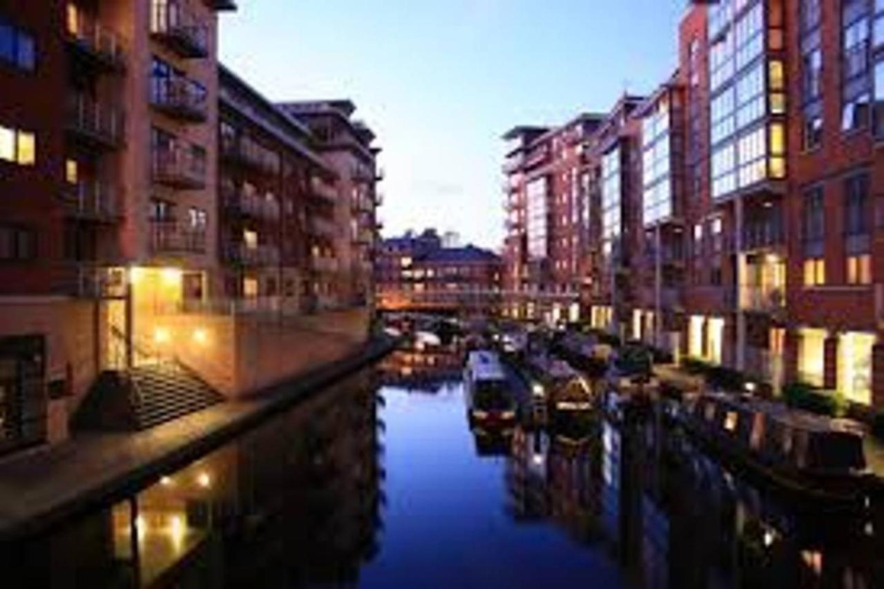 Garnet 3-bedroom Centre Apartment *