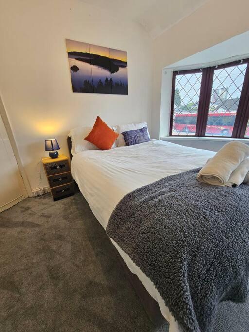 Swankyhome 4 Groups Near M5. Birmingham