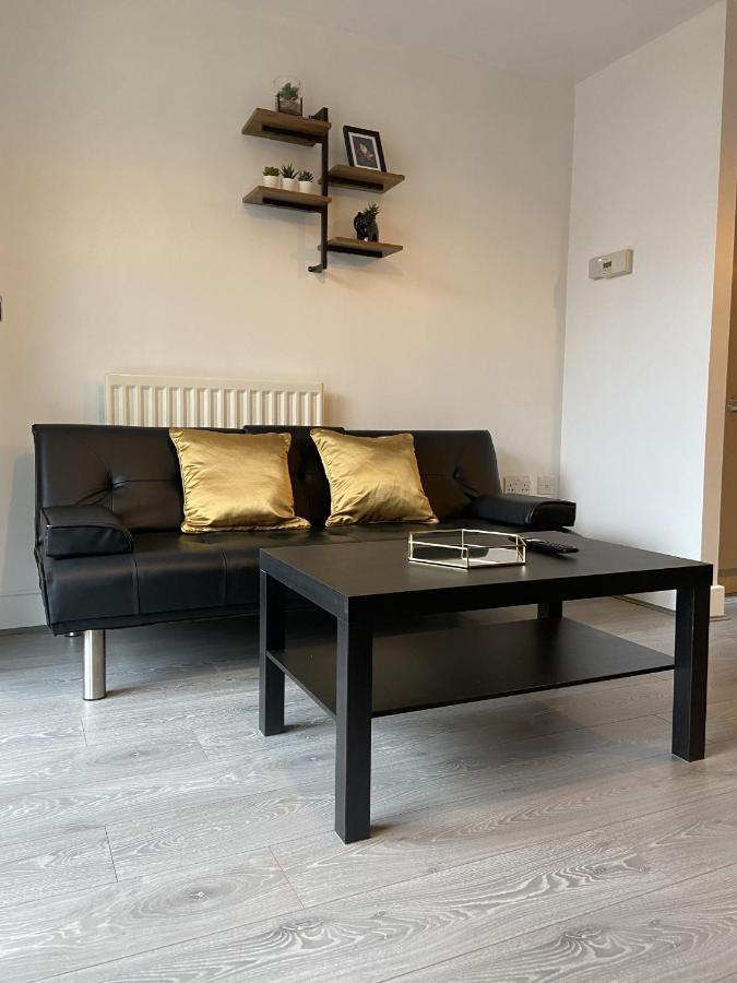 Apartment Parking - Couples - Centre - Sleeps 4 - *