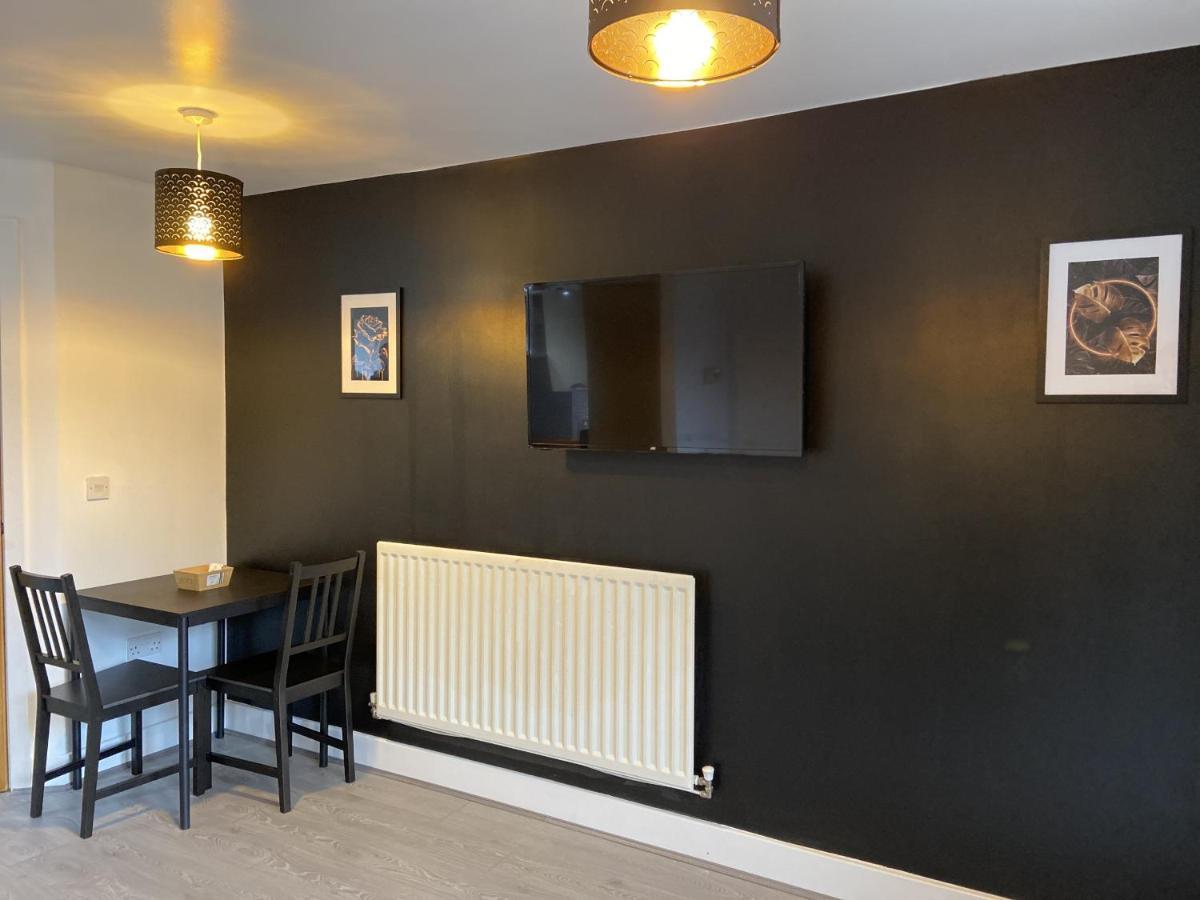 Parking - Couples - Centre - Sleeps 4 - * Birmingham