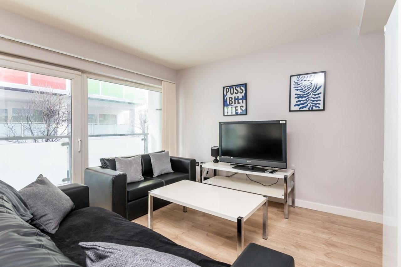 ☆ Buzzer Serviced ☆ 1 Bed Flat Centre - China Town ☆ Very Close To Bull Ring, Grand + Mailbox ☆ Birmingham