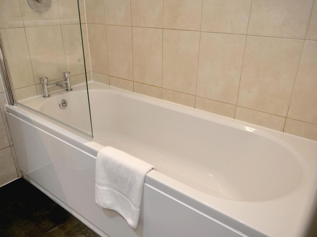 Arcadian Centre - Sienna One Bed - Sofa Bed - Balcony Apartment Birmingham