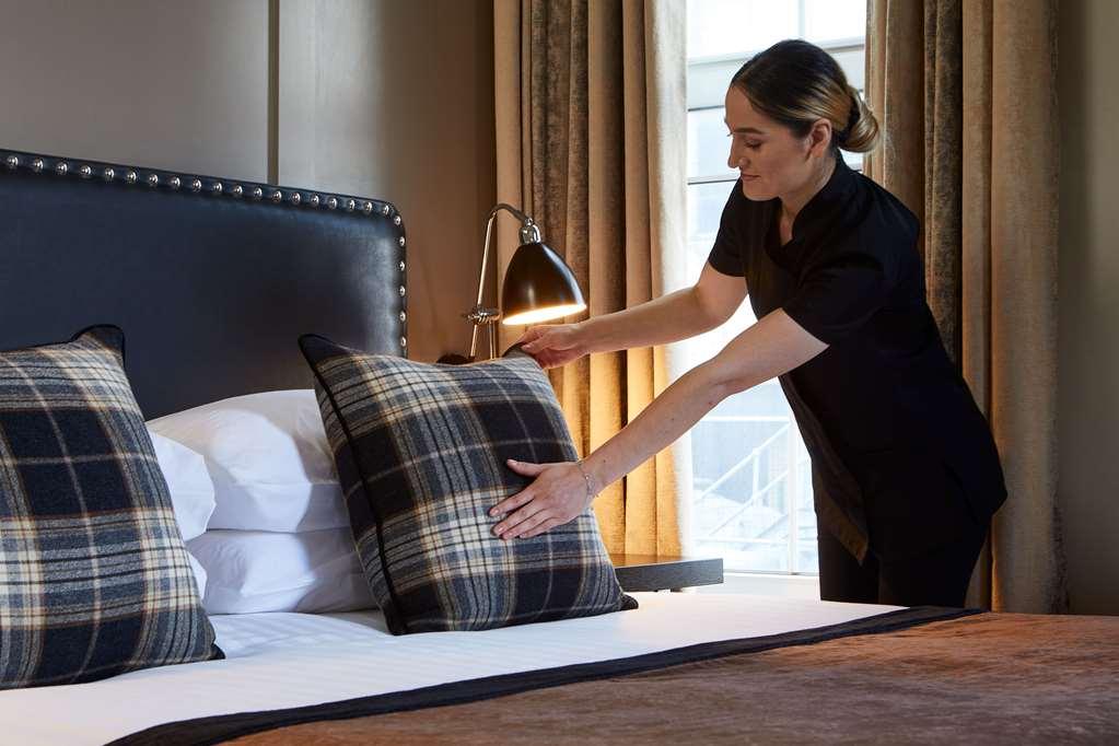 Macdonald Burlington Hotel 4*