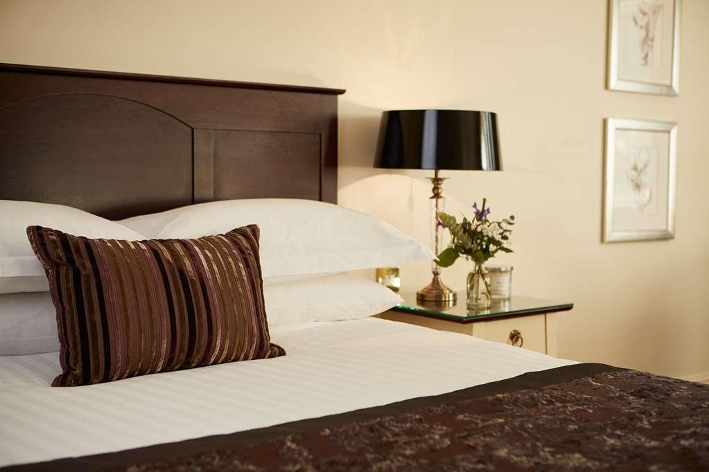 Macdonald Burlington Hotel 4*