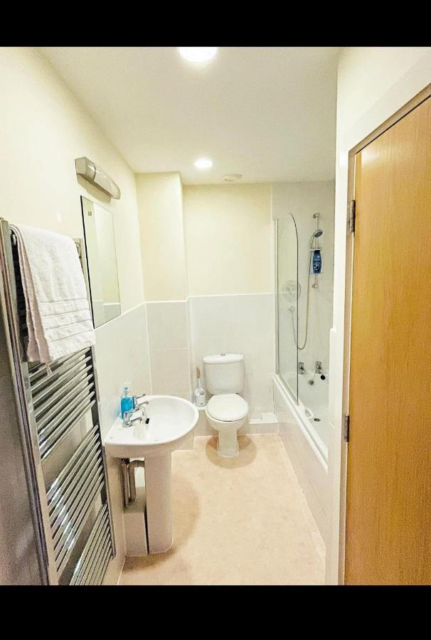 2 Bedroom Centre *