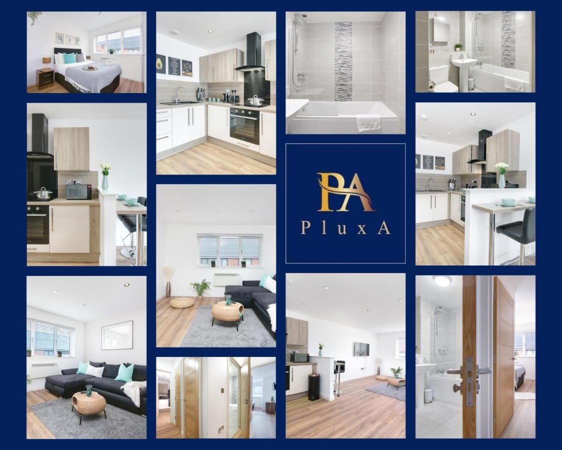 Pluxa Mint Bliss - Stylish With Workspace Apartment *