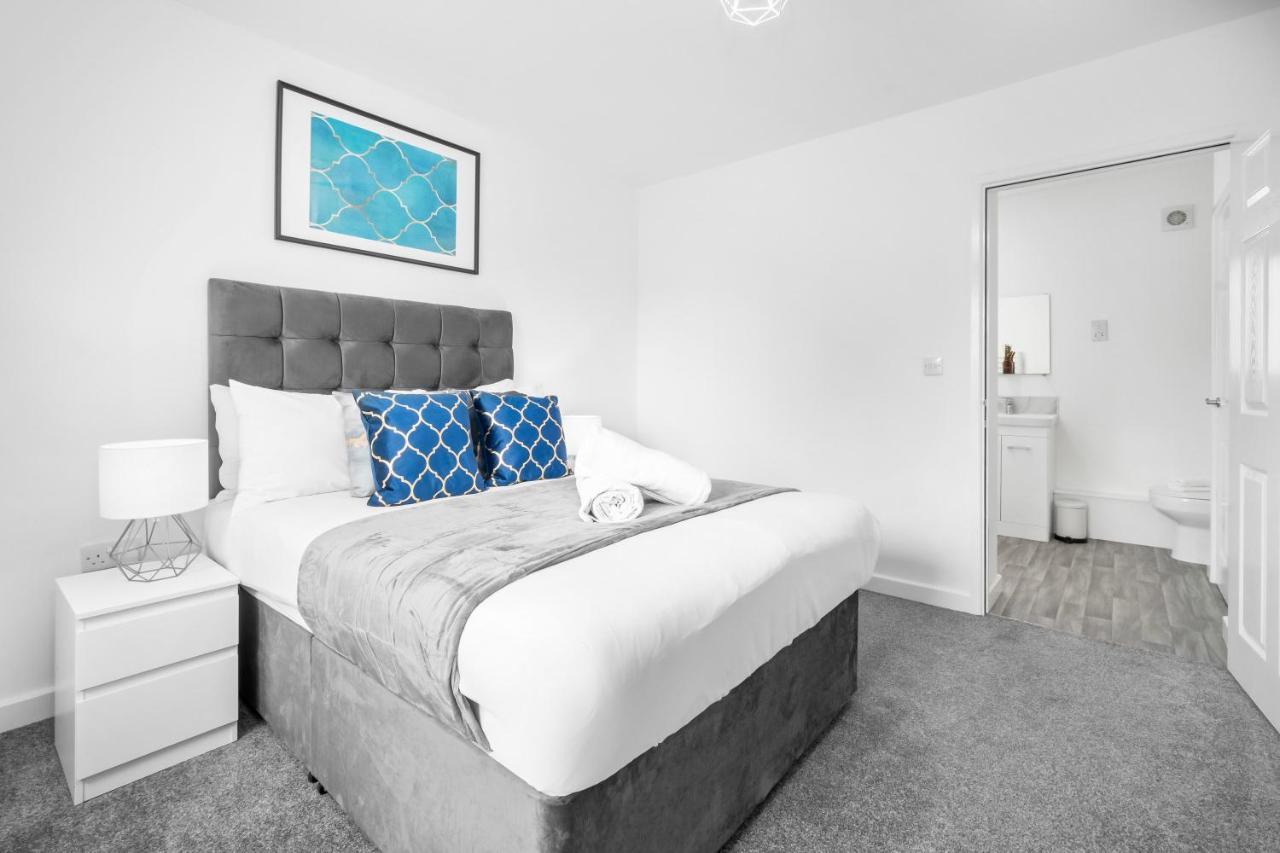 Luxury Two Bedroom - Parking - Smart Tv - Wifi Birmingham