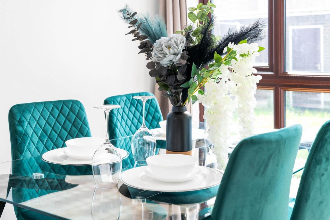 Beautiful House- Garden, Free Parking, Contractors, Utilita Arena, Hospital Apartment Birmingham