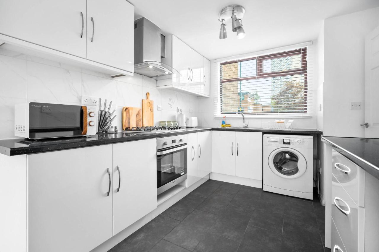 Beautiful House- Garden, Free Parking, Contractors, Utilita Arena, Hospital Birmingham