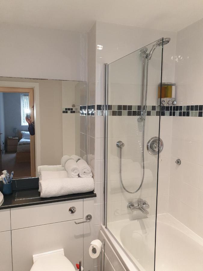 Emerald 2-bedroom Centre
