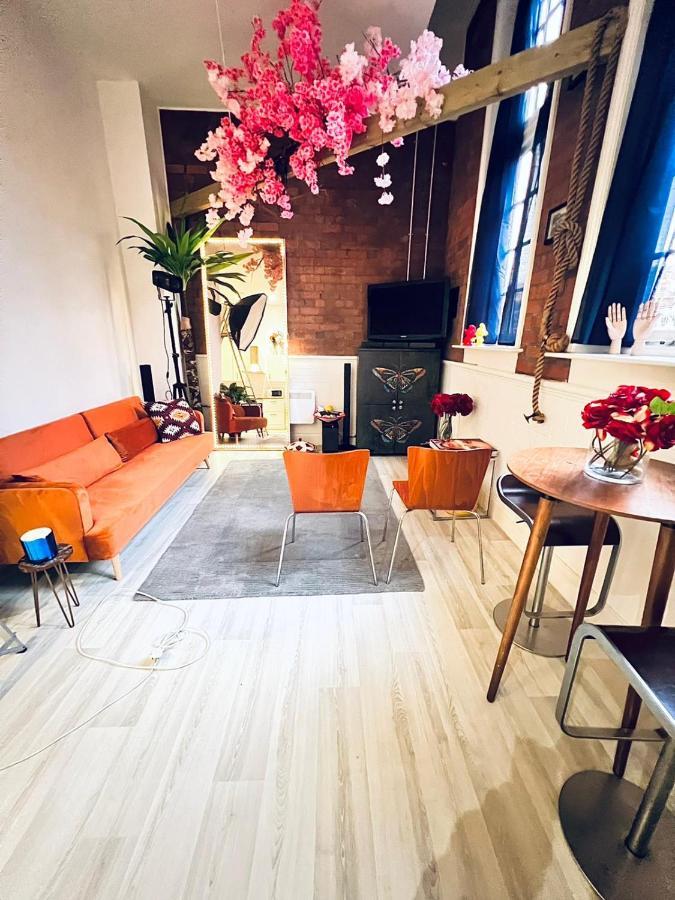 New York Loft Apartment