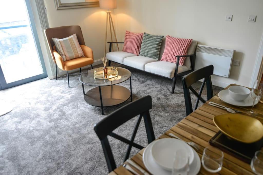 Stylish One Bedroom In Centre