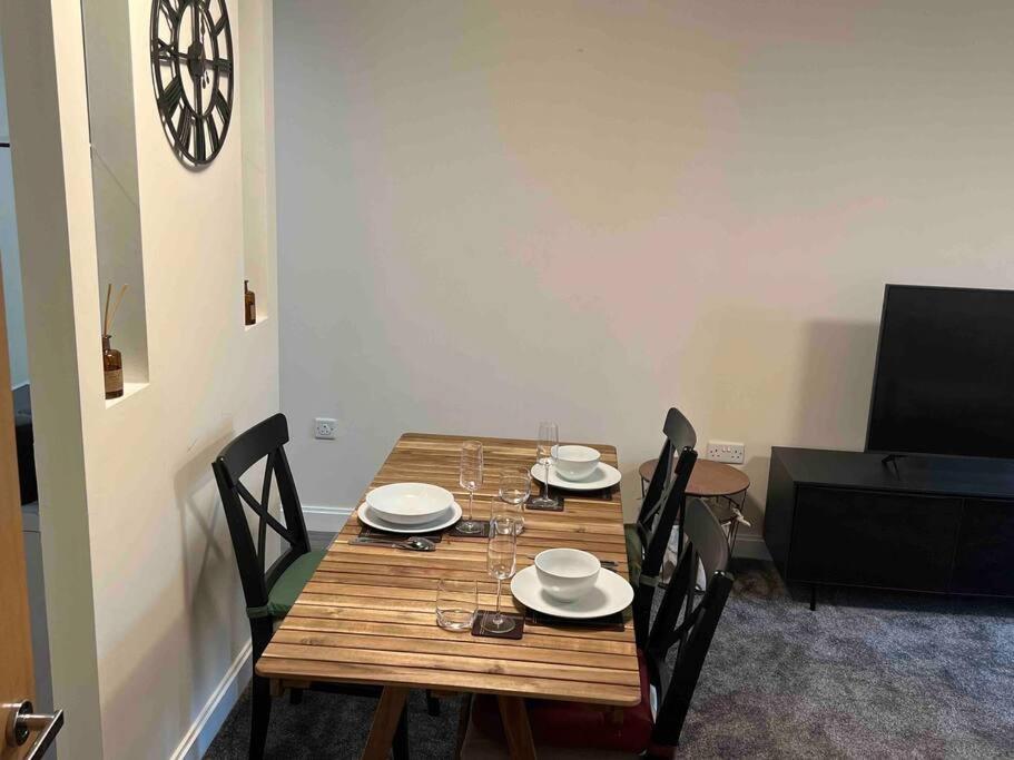 Apartment Stylish One Bedroom In Centre *