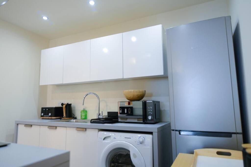 Stylish One Bedroom In Centre * Birmingham