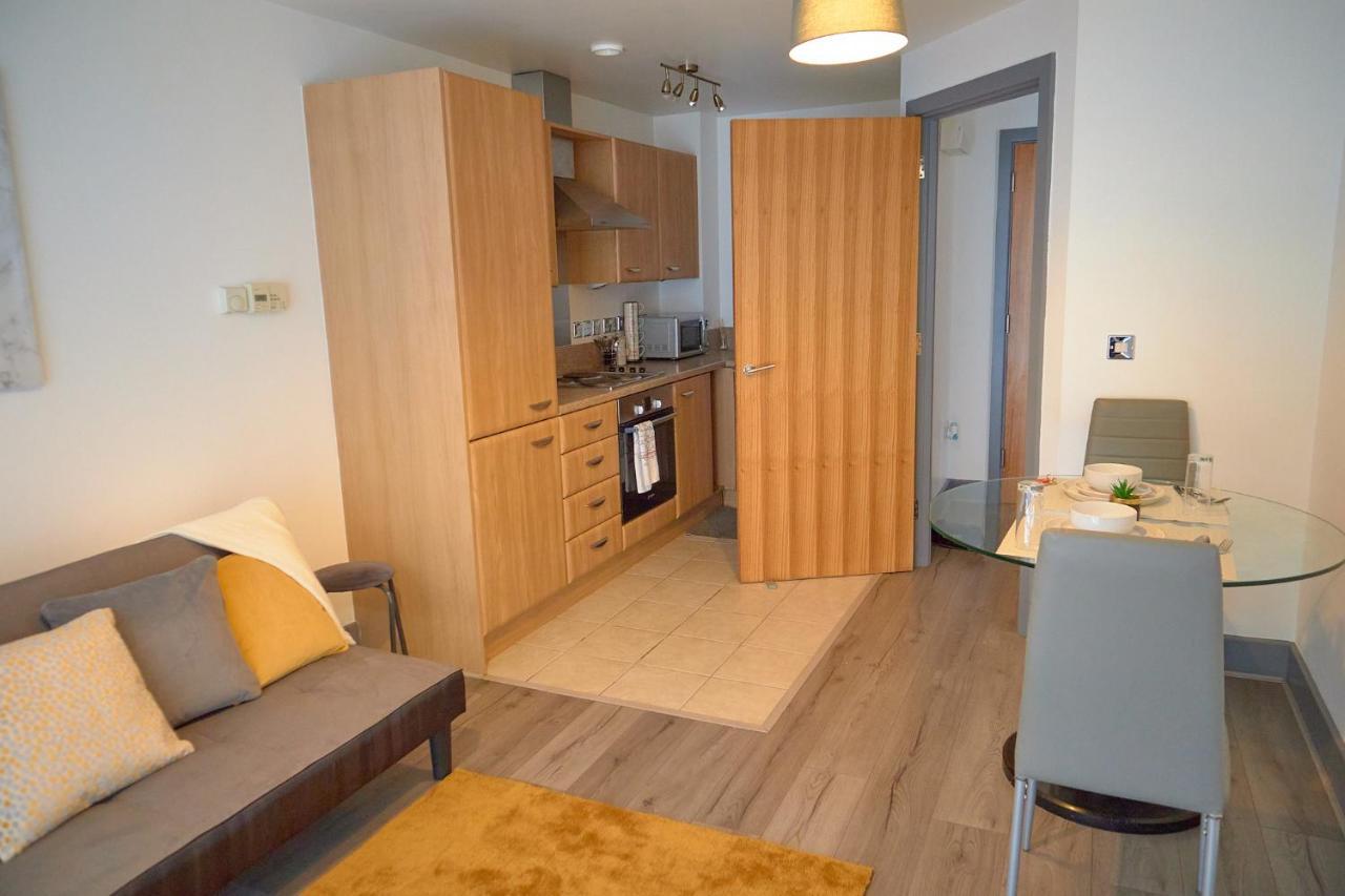 Apartment Centre *