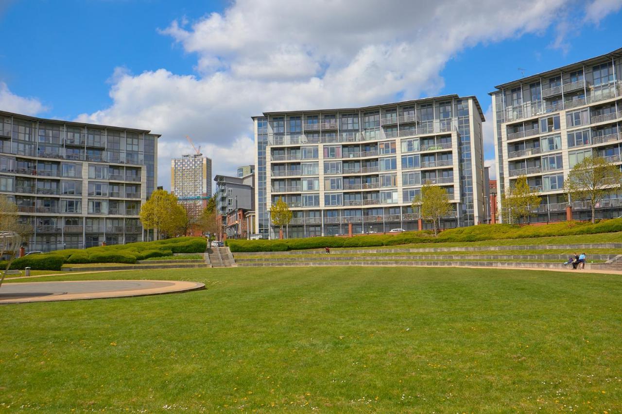 Apartment Centre *