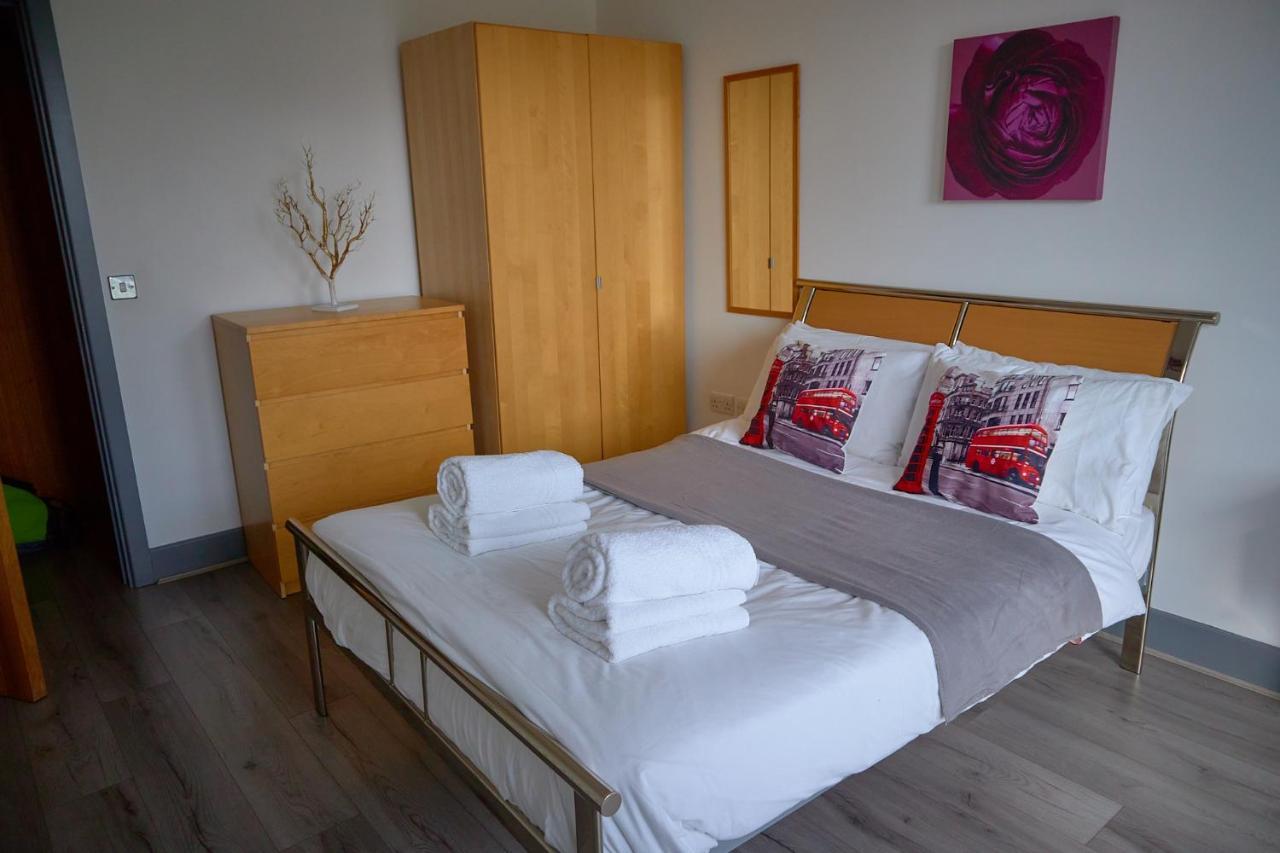 Apartment Centre