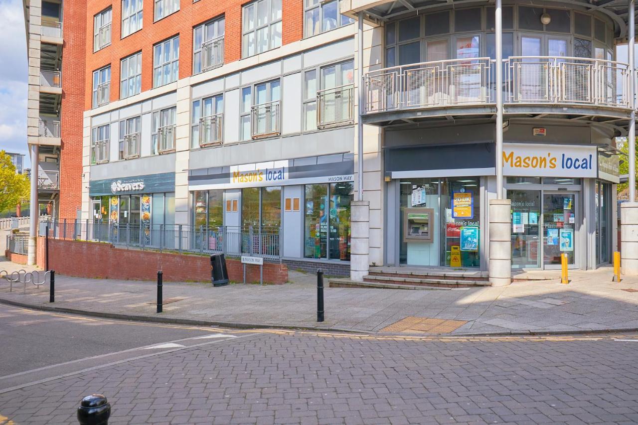 Apartment Centre