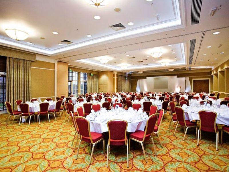 Forest Of Arden And Country Club 4*