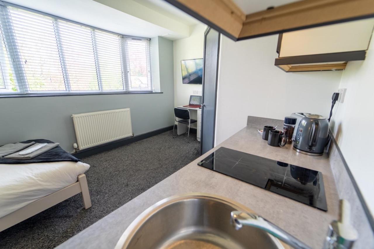Spacious 1-bed In Apartment