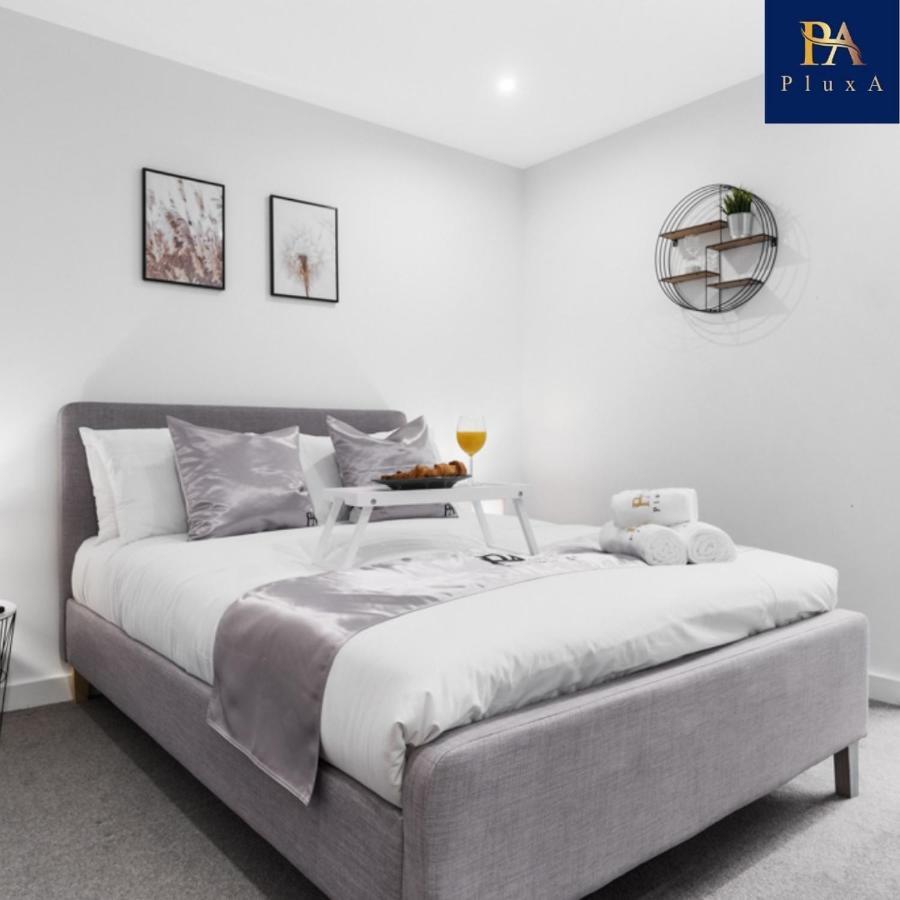 Apartment Pluxa Satin Stylish***** 1 Bedroom *