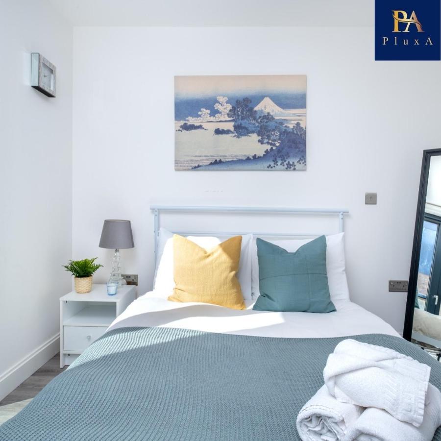 Pluxa Vivid Veranda Beautiful Centre With Free Parking Apartment Birmingham