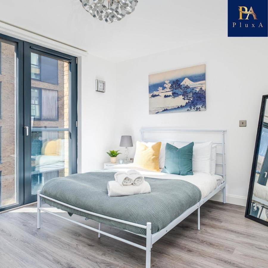Pluxa Vivid Veranda Beautiful Centre With Free Parking Birmingham