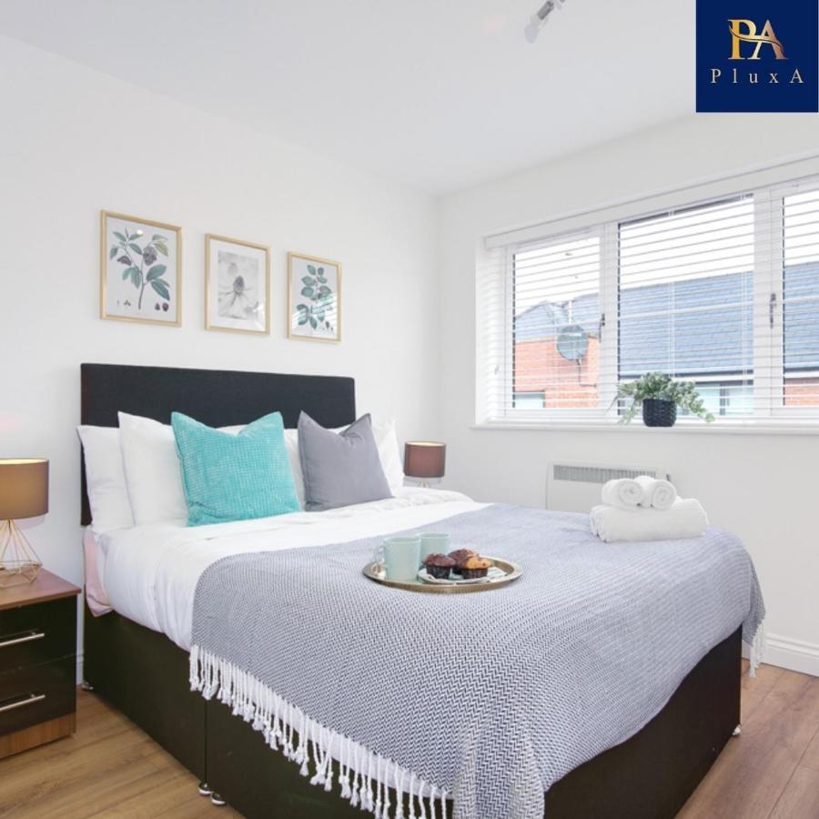 Pluxa Mint Bliss - Stylish With Workspace * Birmingham