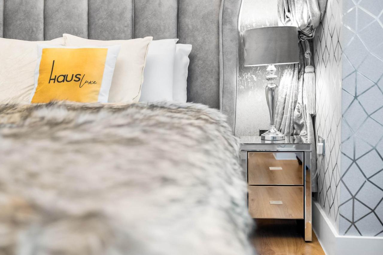 Luxury Centre - Parking - Smart Tv - Wifi - Intercom Apartment