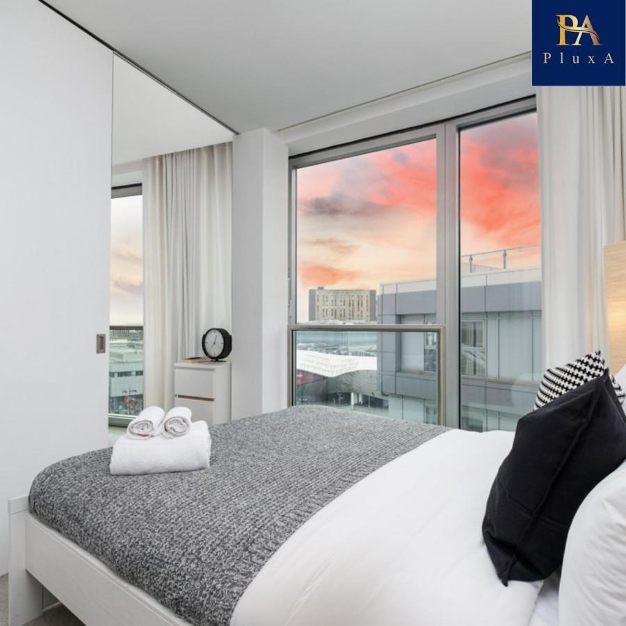 Pluxa Grand Plaza Iconic Views Apartment