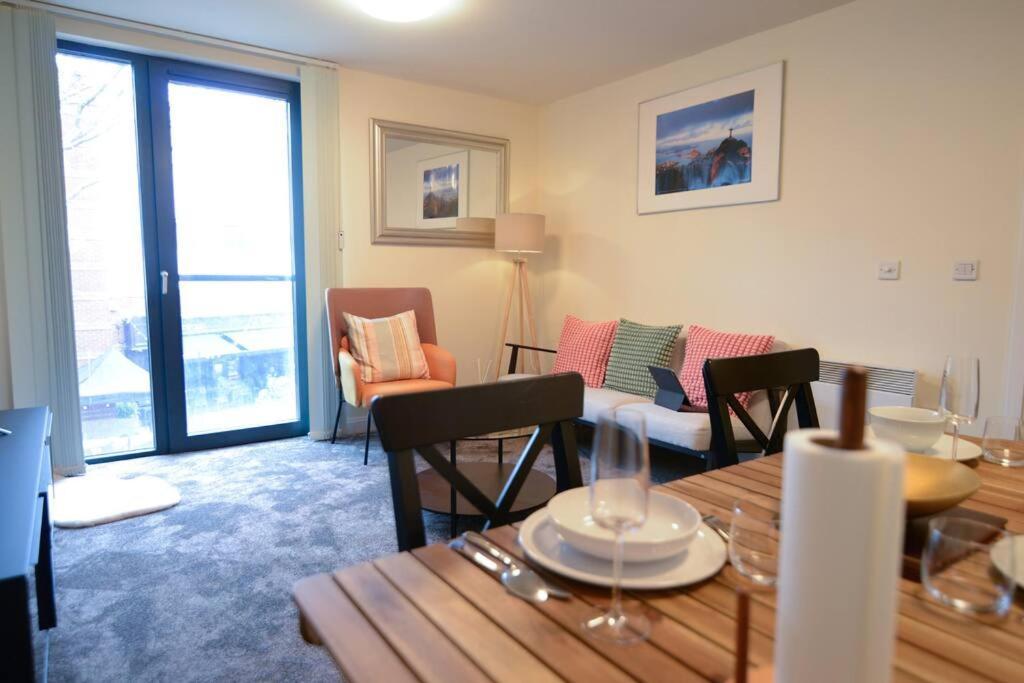 Stylish One Bedroom In Centre Apartment Birmingham