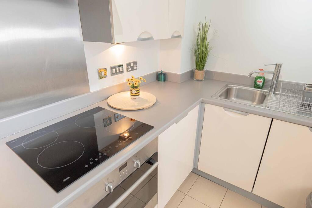 Beautiful 2 Bed In Birmingham: A Hidden Gem! Apartment Birmingham