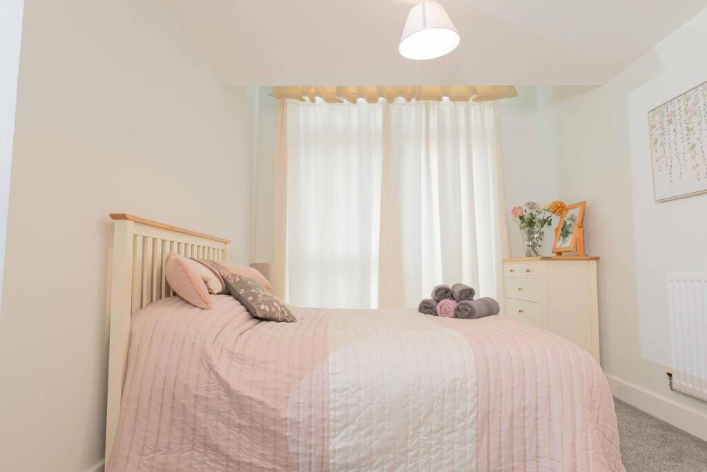 Beautiful 2 Bed In Birmingham: A Hidden Gem! Apartment *