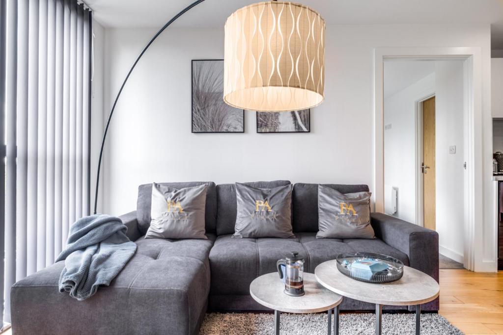 Pluxa Alpine Blue - Two Bedroom Luxury Apartment *
