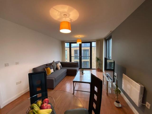 Apartment Superb 1 Bedroom Serviced In City Centre *
