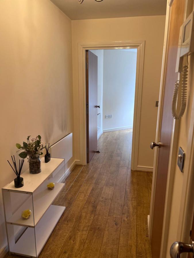 Apartment Broadway Plaza - 1 Bedroom *