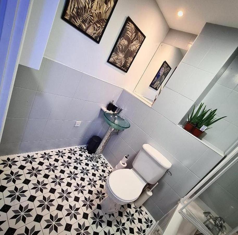 Exotic Jacuzzi With Balcony & Parking