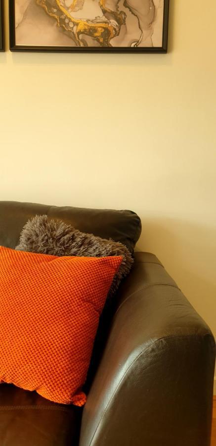 Platinum Birmingham- Free Secure Parking- Fast Fibre Wi-fi Apartment