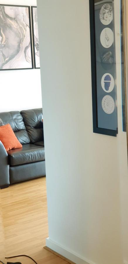 Apartment Platinum Birmingham- Free Secure Parking- Fast Fibre Wi-fi