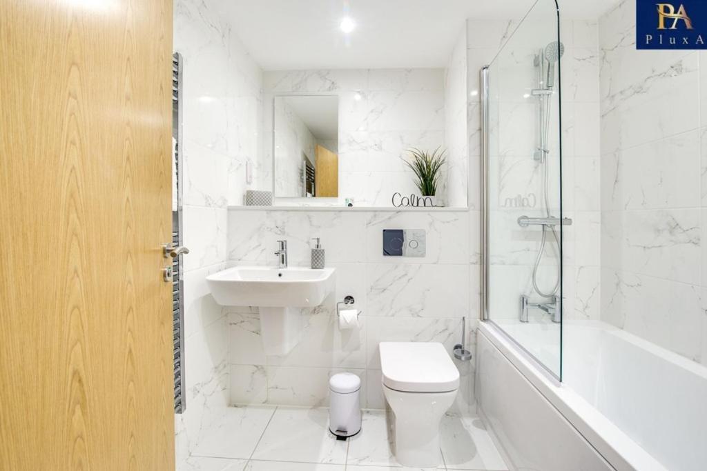 Pluxa Lavish Escape Classy City Centre *